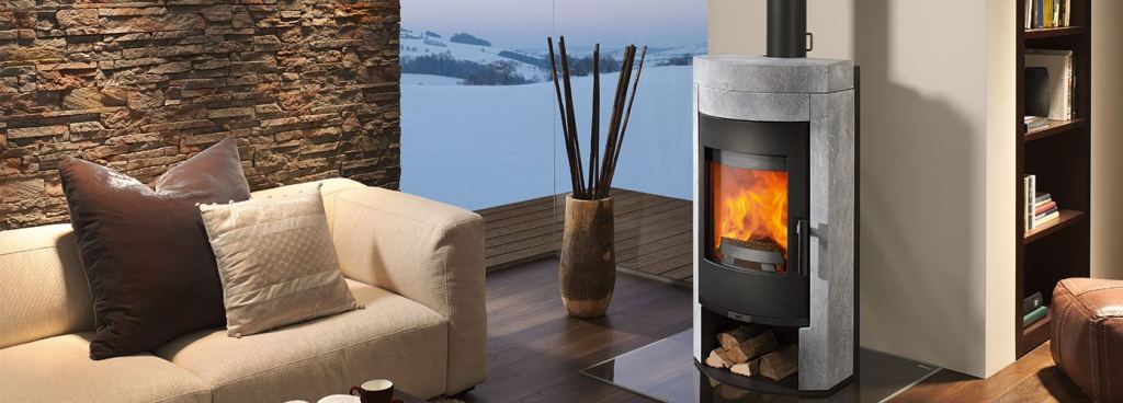Stufe a legna con dispositivo di accensione&nbsp;programmata
