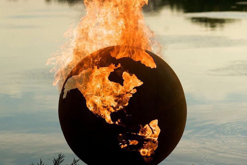 Third Rock Globe Fire&nbsp;Pit